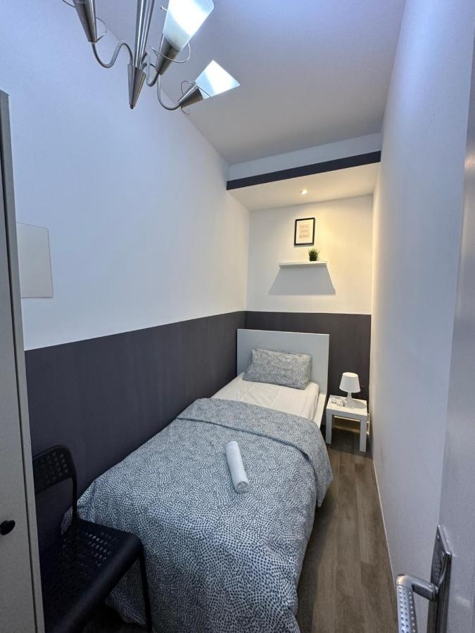 Traveller Partition Room In Al Barsha 1 Near Metro Dubai Exterior foto
